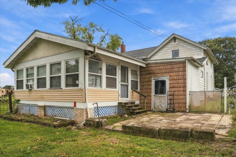 Tiny photo for 510 13TH Avenue, Sterling, IL 61081 (MLS # 12763259)