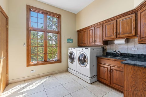 Tiny photo for 21606 N Stoneybrook Court, Kildeer, IL 60047 (MLS # 12745125)