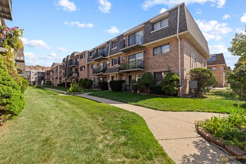Photo of 5323 N Delphia Avenue #323W, Chicago, IL 60656 (MLS # 12503152) Photo of 5323 N Delphia Avenue #323W, Chicago, IL 60656 (MLS # 12503152)