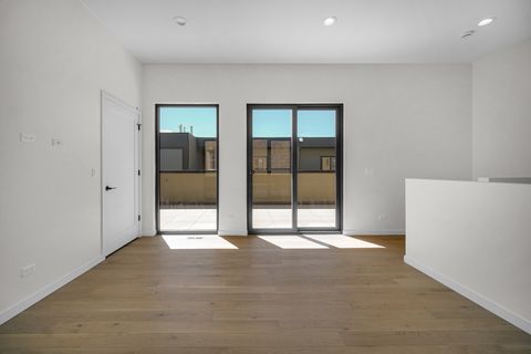 Tiny photo for 6218 S Woodlawn Avenue #A, Chicago, IL 60637 (MLS # 12642180)