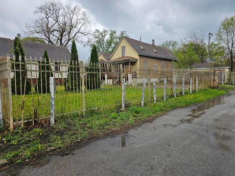 Tiny photo for 11920 S Calumet Avenue, Chicago, IL 60628 (MLS # 12582423)