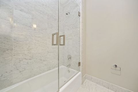 Tiny photo for 10 E Delaware Place #18E, Chicago, IL 60611 (MLS # 12603147)