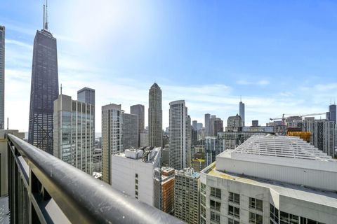 Tiny photo for 10 E Delaware Place #18E, Chicago, IL 60611 (MLS # 12603147)