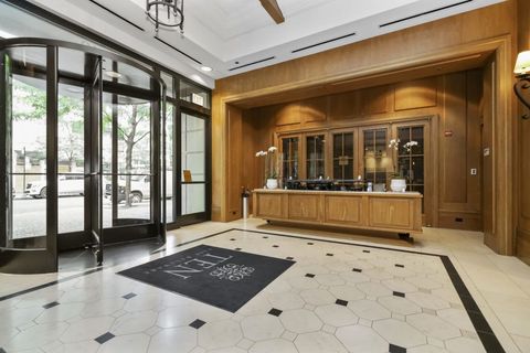 Tiny photo for 10 E Delaware Place #18E, Chicago, IL 60611 (MLS # 12603147)