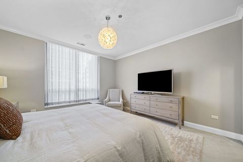 Tiny photo for 10 E Delaware Place #18E, Chicago, IL 60611 (MLS # 12603147)