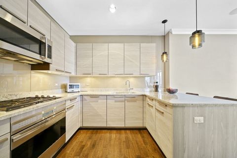 Tiny photo for 10 E Delaware Place #18E, Chicago, IL 60611 (MLS # 12603147)