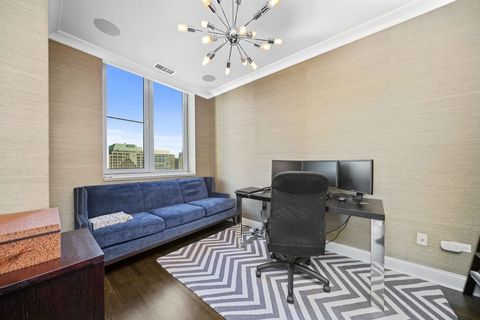 Tiny photo for 10 E Delaware Place #18E, Chicago, IL 60611 (MLS # 12603147)