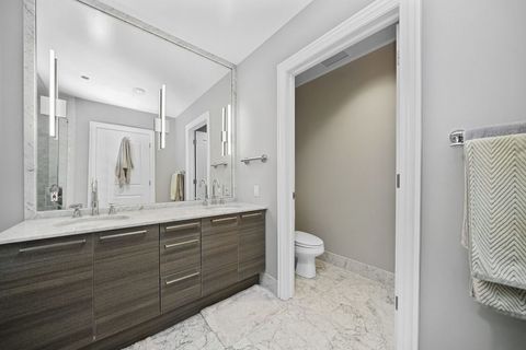 Tiny photo for 10 E Delaware Place #18E, Chicago, IL 60611 (MLS # 12603147)