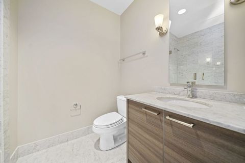 Tiny photo for 10 E Delaware Place #18E, Chicago, IL 60611 (MLS # 12603147)