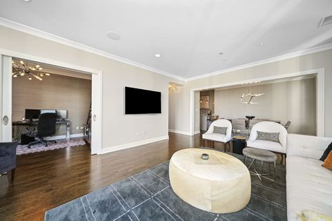 Tiny photo for 10 E Delaware Place #18E, Chicago, IL 60611 (MLS # 12603147)