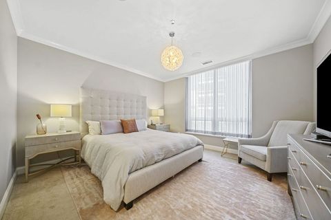 Tiny photo for 10 E Delaware Place #18E, Chicago, IL 60611 (MLS # 12603147)