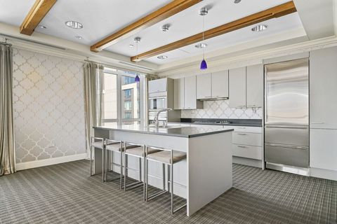 Tiny photo for 10 E Delaware Place #18E, Chicago, IL 60611 (MLS # 12603147)