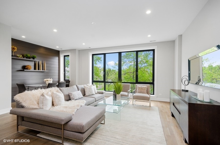 6242 S Greenwood Avenue 3N