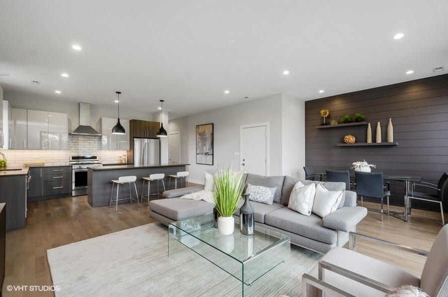 6242 S Greenwood Avenue 3N