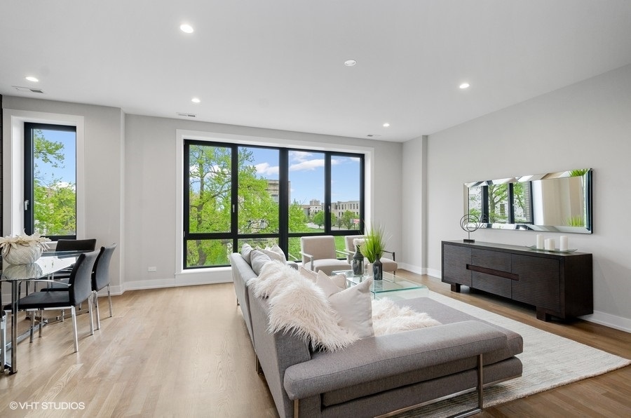 6242 S Greenwood Avenue 3N