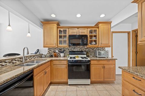 Tiny photo for 8020 Barrymore Drive, Darien, IL 60561 (MLS # 12406957)