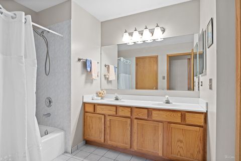 Tiny photo for 8020 Barrymore Drive, Darien, IL 60561 (MLS # 12406957)