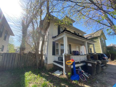 Photo of 1216 S Rotzler Avenue, Freeport, IL 61032 (MLS # 12632656)