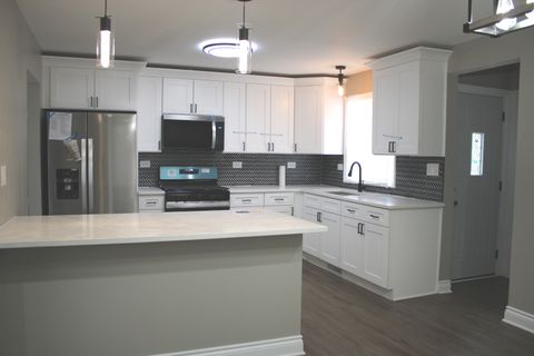 Tiny photo for 403 Wilshire Street, Park Forest, IL 60466 (MLS # 12626386)