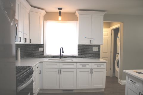Tiny photo for 403 Wilshire Street, Park Forest, IL 60466 (MLS # 12626386)