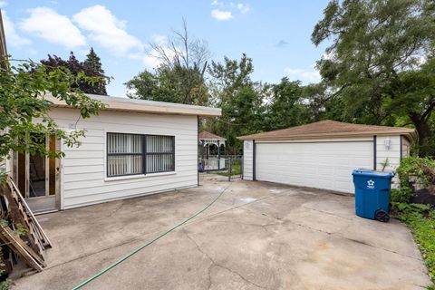 Tiny photo for 360 Streamside Drive, Harvey, IL 60426 (MLS # 12442301)
