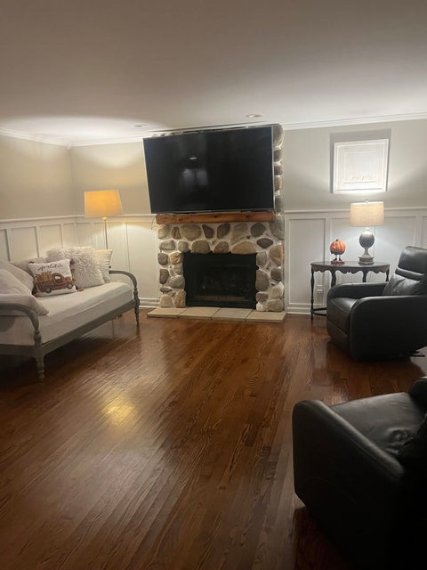 Tiny photo for 2030 Forest Ridge Road, St. Charles, IL 60174 (MLS # 12682067)