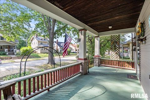 Tiny photo for 2211 WESTERN Avenue, Davenport, IA 52803 (MLS # QC4267449)