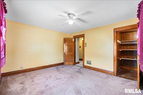 Tiny photo for 2211 WESTERN Avenue, Davenport, IA 52803 (MLS # QC4267449)