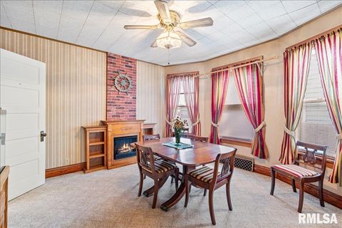 Tiny photo for 2211 WESTERN Avenue, Davenport, IA 52803 (MLS # QC4267449)