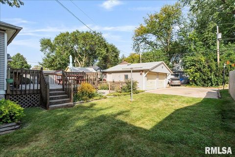 Tiny photo for 2211 WESTERN Avenue, Davenport, IA 52803 (MLS # QC4267449)