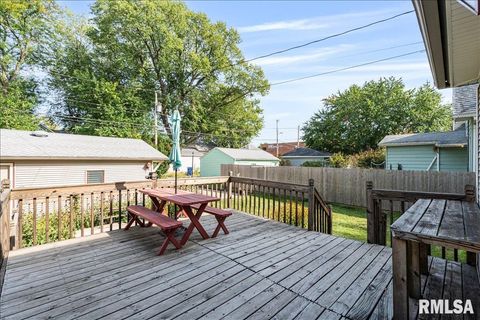 Tiny photo for 2211 WESTERN Avenue, Davenport, IA 52803 (MLS # QC4267449)