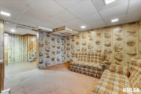 Tiny photo for 2211 WESTERN Avenue, Davenport, IA 52803 (MLS # QC4267449)