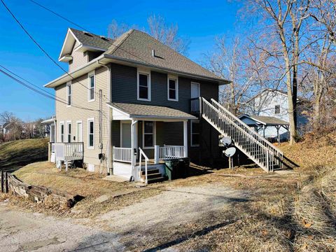 Tiny photo for 919 Leclaire St Street, Davenport, IA 52803 (MLS # 100000411)