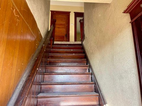 Tiny photo for 919 Leclaire St Street, Davenport, IA 52803 (MLS # 100000411)