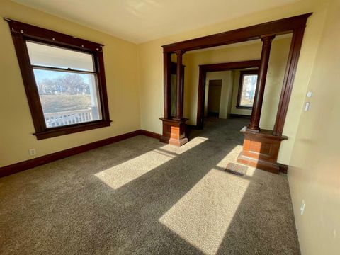 Tiny photo for 919 Leclaire St Street, Davenport, IA 52803 (MLS # 100000411)