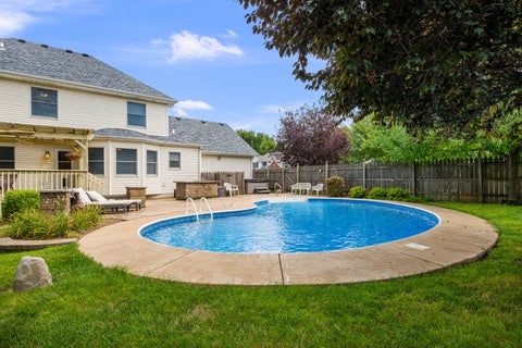 Tiny photo for 4816 Norfolk Place, Bettendorf, IA 52722 (MLS # 12742379)