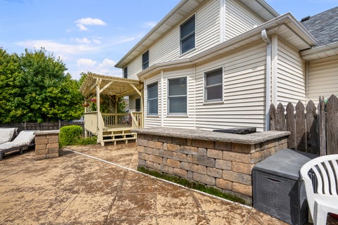 Tiny photo for 4816 Norfolk Place, Bettendorf, IA 52722 (MLS # 12742379)