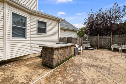 Tiny photo for 4816 Norfolk Place, Bettendorf, IA 52722 (MLS # 12742379)