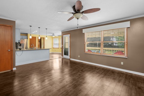 Tiny photo for 4816 Norfolk Place, Bettendorf, IA 52722 (MLS # 12742379)
