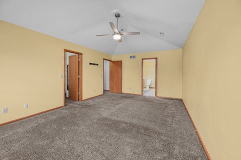 Tiny photo for 4816 Norfolk Place, Bettendorf, IA 52722 (MLS # 12742379)
