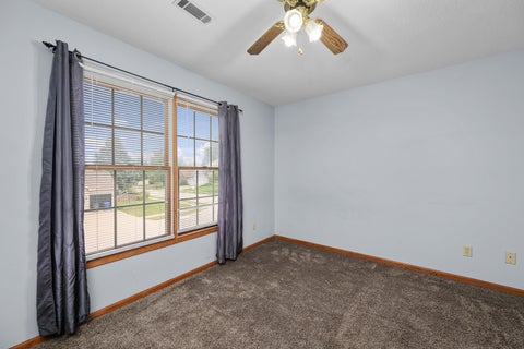 Tiny photo for 4816 Norfolk Place, Bettendorf, IA 52722 (MLS # 12742379)