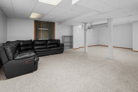 Tiny photo for 4816 Norfolk Place, Bettendorf, IA 52722 (MLS # 12742379)