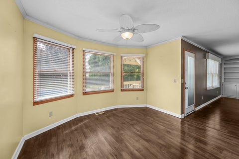 Tiny photo for 4816 Norfolk Place, Bettendorf, IA 52722 (MLS # 12742379)