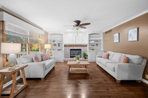 Tiny photo for 4816 Norfolk Place, Bettendorf, IA 52722 (MLS # 12742379)