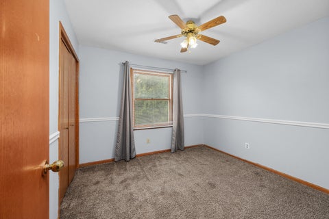 Tiny photo for 4816 Norfolk Place, Bettendorf, IA 52722 (MLS # 12742379)