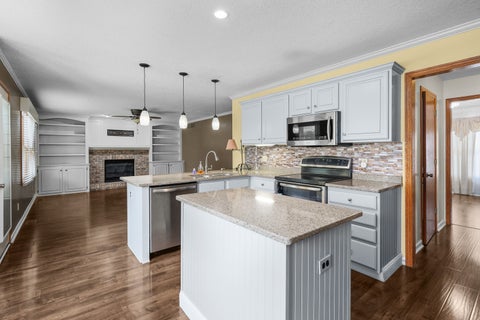 Tiny photo for 4816 Norfolk Place, Bettendorf, IA 52722 (MLS # 12742379)
