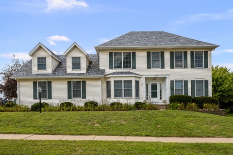 Tiny photo for 4816 Norfolk Place, Bettendorf, IA 52722 (MLS # 12742379)