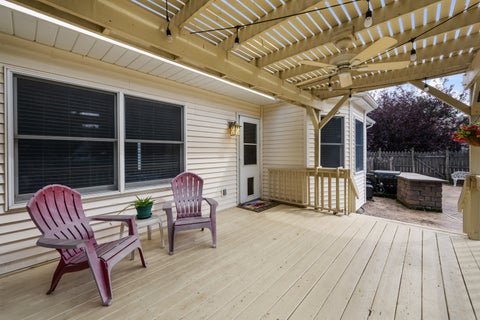 Tiny photo for 4816 Norfolk Place, Bettendorf, IA 52722 (MLS # 12742379)