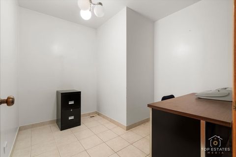 Tiny photo for 17W508 Hawthorne Avenue, Wood Dale, IL 60191 (MLS # 12448437)