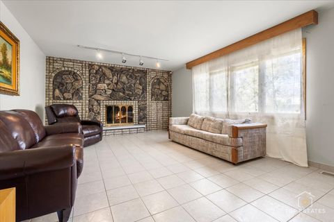 Tiny photo for 17W508 Hawthorne Avenue, Wood Dale, IL 60191 (MLS # 12448437)